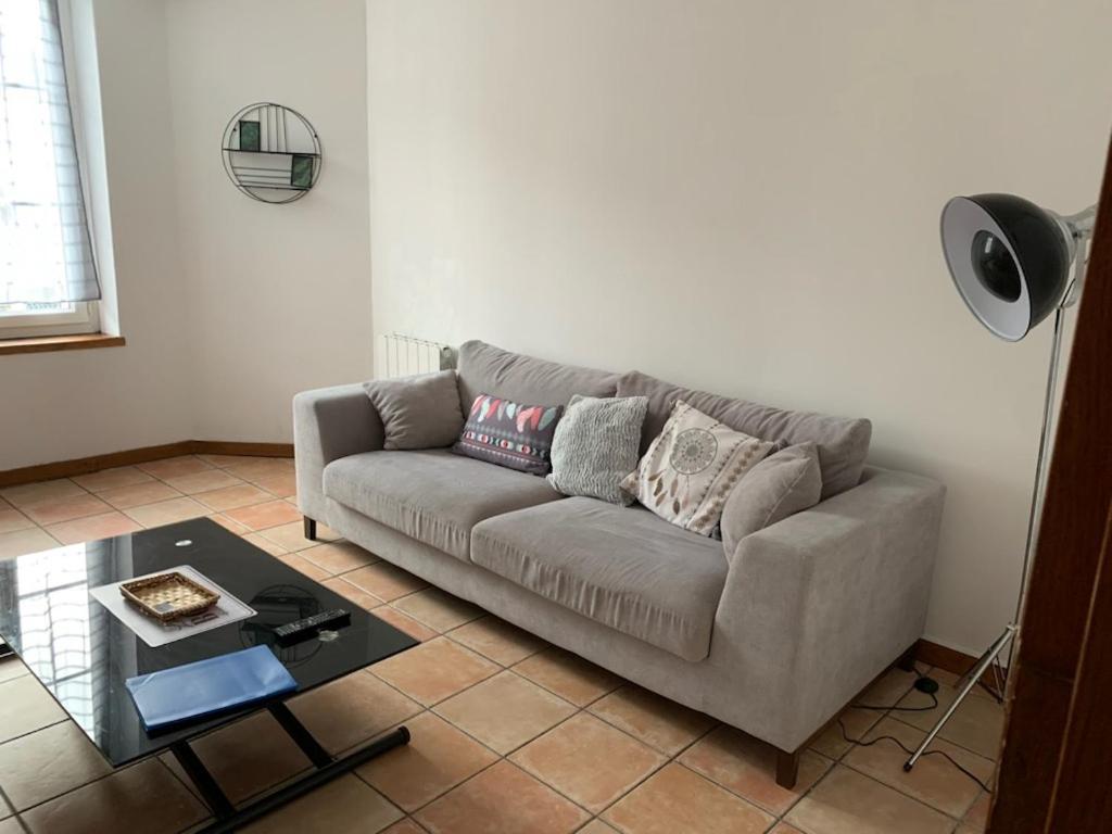 Appartement Avec Terrasse Gien Exterior foto